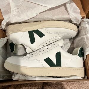 Veja Extra-White and Cyprus V-12 Leather Sneakers